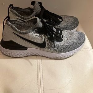 Women’s Nike epic react flyknit 2. Size 7.5.